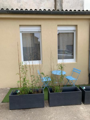 Le Verdoyant , maisonnette cosy avec terrasse